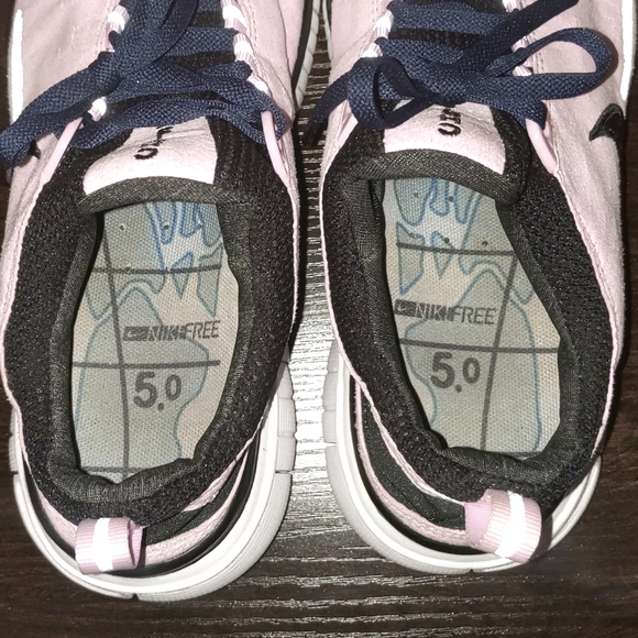 Nike Free 5.0 Running Shoes - Picture 3 of 8